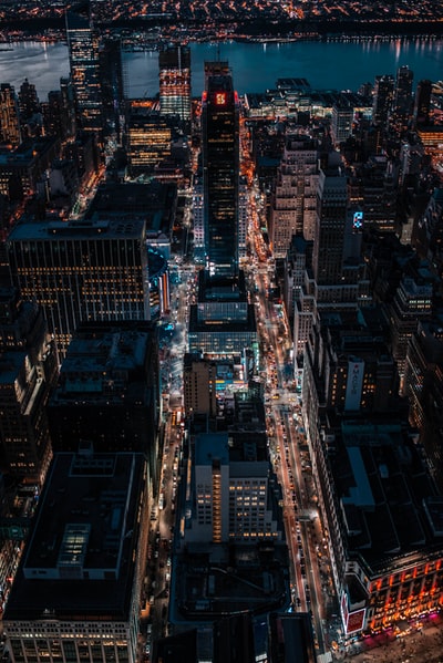 空中城市天际轮廓线的照片
